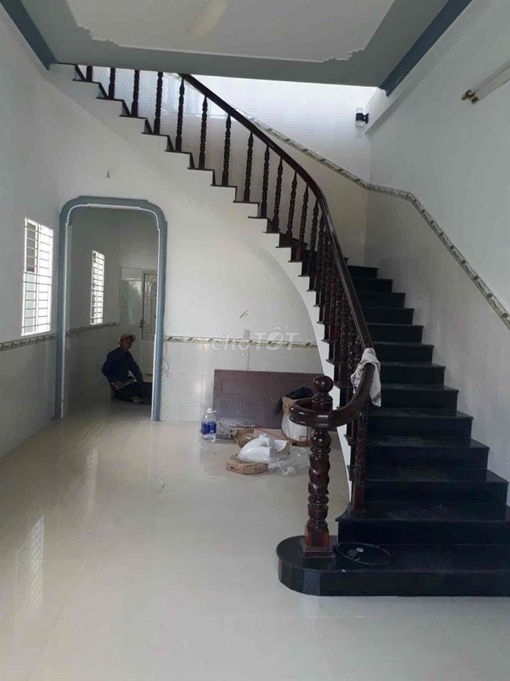 Mặt tiền đường Lò mổ dẫn đến Trần Nam Phú
