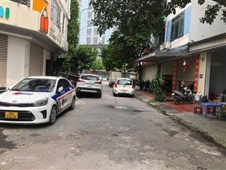 Bán nhà phân lô vương thừa vũ  ô tô qua nhà, dân xây chắc chắn, nở hậu, 77m2, mt 4,5m. 0836 377 ***