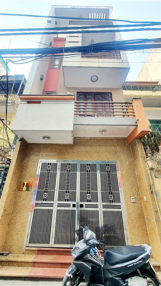 Bán nhà phân lô vương thừa vũ  ô tô qua nhà, dân xây chắc chắn, nở hậu, 77m2, mt 4,5m. 0836 377 ***