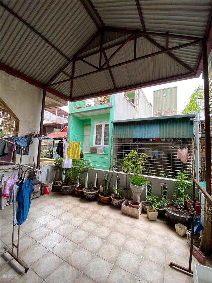 Chủ cần bán gấp căn nhà phân lô hoàng văn thái  vỉa hè, ô tô tránh, 2 thoáng trước sau. 0836 377 ***