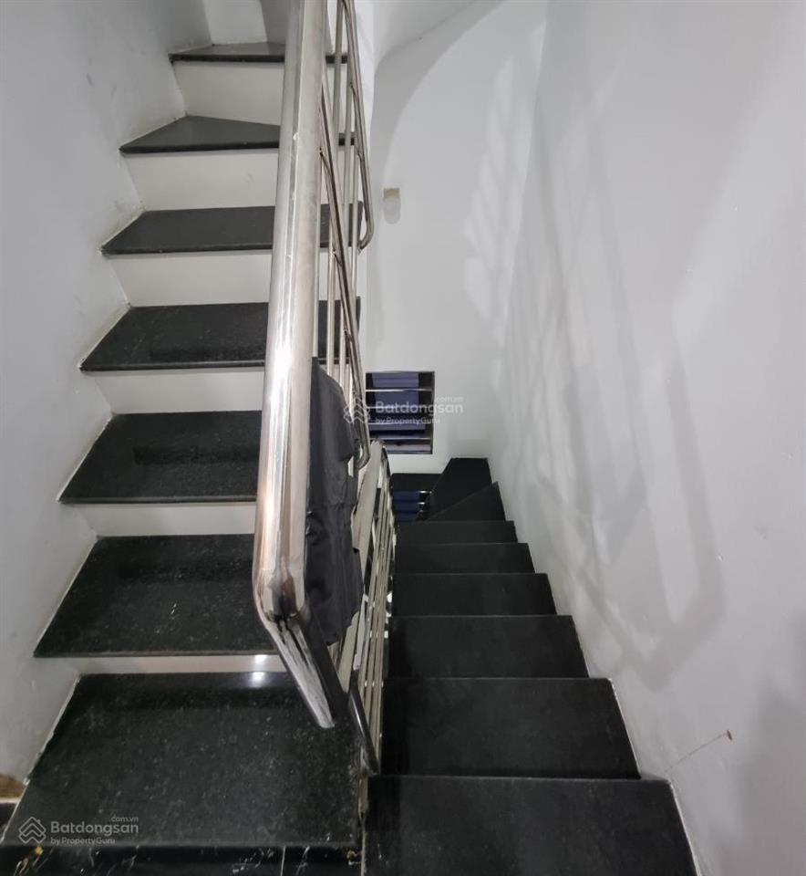 Chính chủ bán tòa nhà dòng tiền xã đàn, 8%/năm, 50m ra phố, thang máy, gpxdpccc đủ.  0836 377 ***