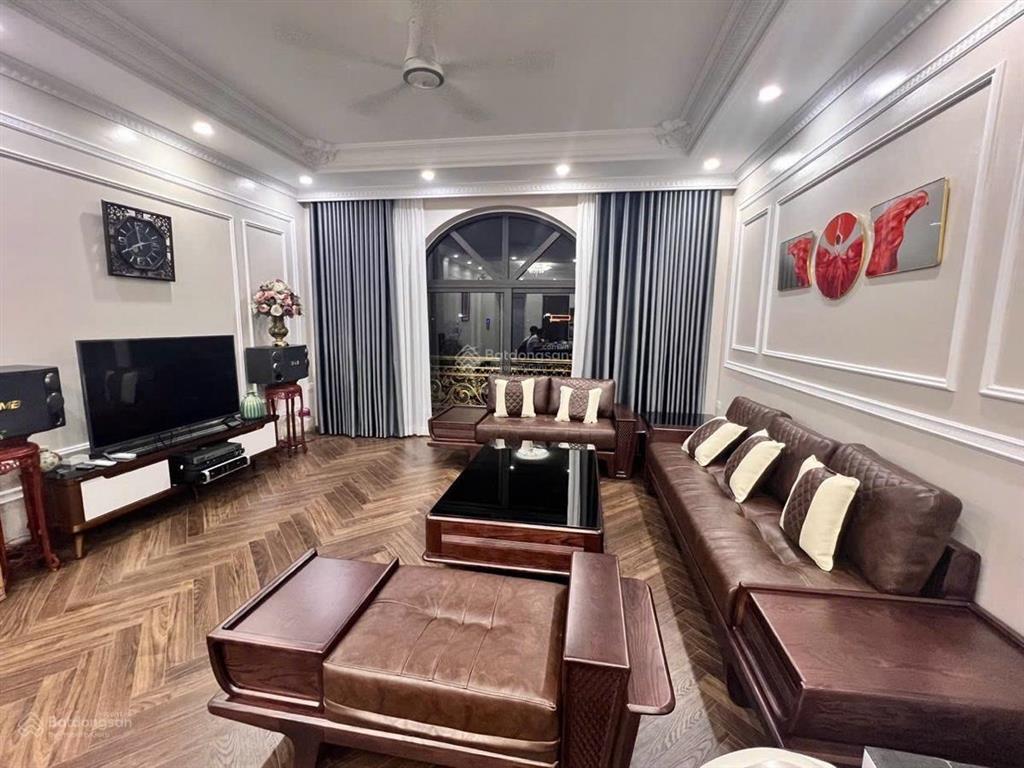 Bán nhà phân lô trần kim xuyến, mt rộng 6m, vỉa hè ô tô tránh  đỗ cửa, 75m2 5t. 0836 377 ***