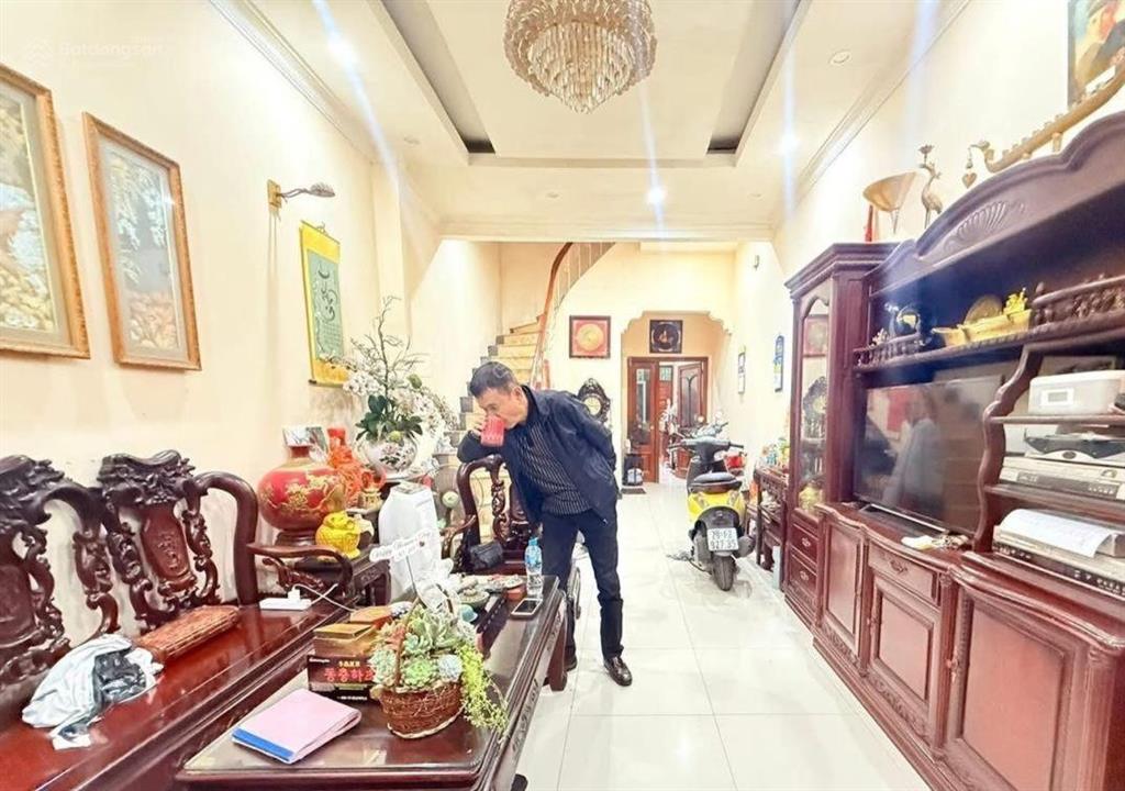 Bán nhà phân lô vip huỳnh thúc kháng  vỉa hè ô tô tránh  80m2, 5t  hiếm nhà bán.  0836 377 ***