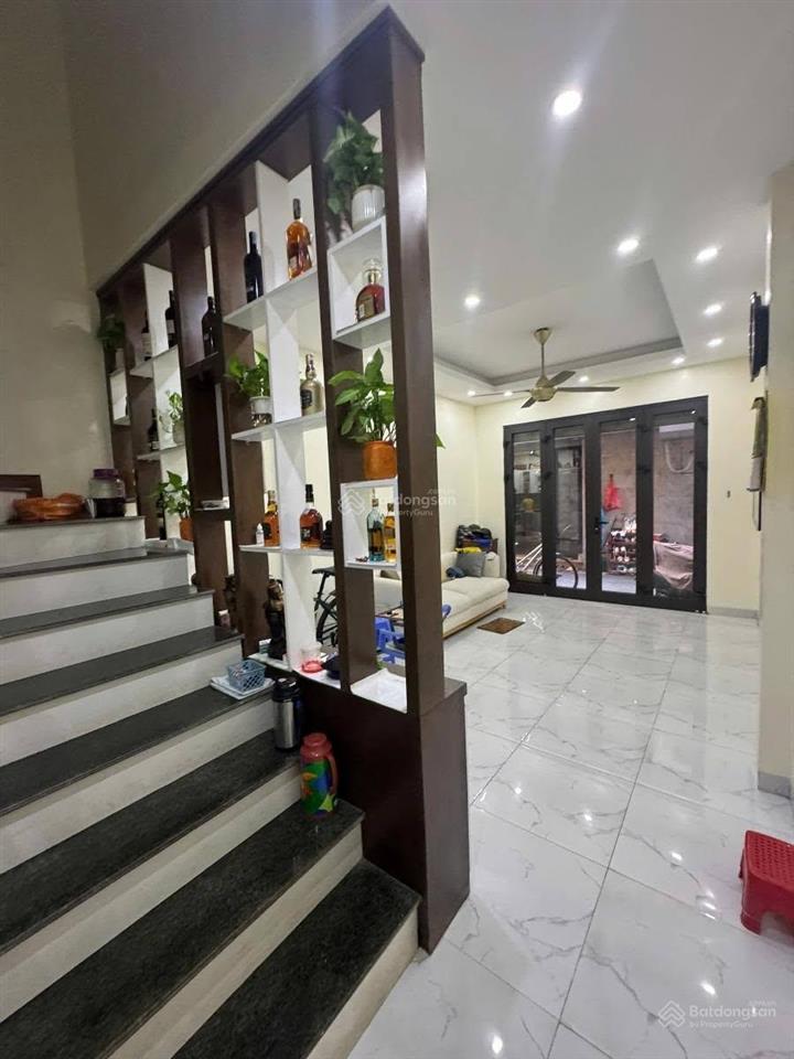 Bán nhà phố bạch mai, dân mới xây chắn chắn, 30m ra phố, gần neu  bách khoa  x.dựng 35m2 5t, 7 tỷ