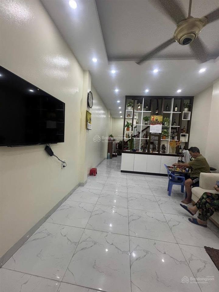 Bán nhà phố bạch mai, dân mới xây chắn chắn, 30m ra phố, gần neu  bách khoa  x.dựng 35m2 5t, 7 tỷ