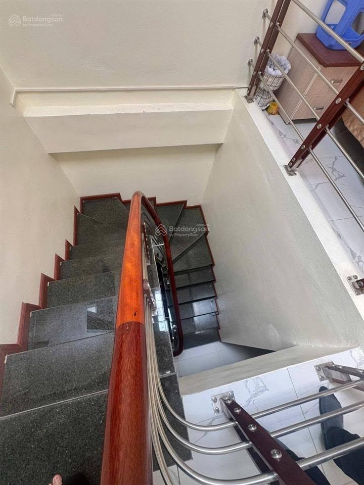 Bán nhà phố bạch mai, dân mới xây chắn chắn, 30m ra phố, gần neu  bách khoa  x.dựng 35m2 5t, 7 tỷ