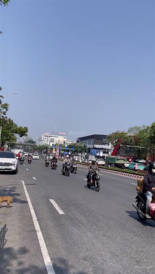 Cần bán gấp nhà mặt tiền điện biên phủ giá chỉ 9ty5. vị trí kinh doanh.