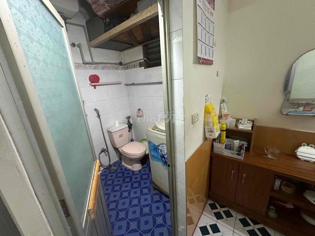 Cho thue Căn hộ tập thể 90m2 chính chủ, Phố Phạm Ngọc Thach