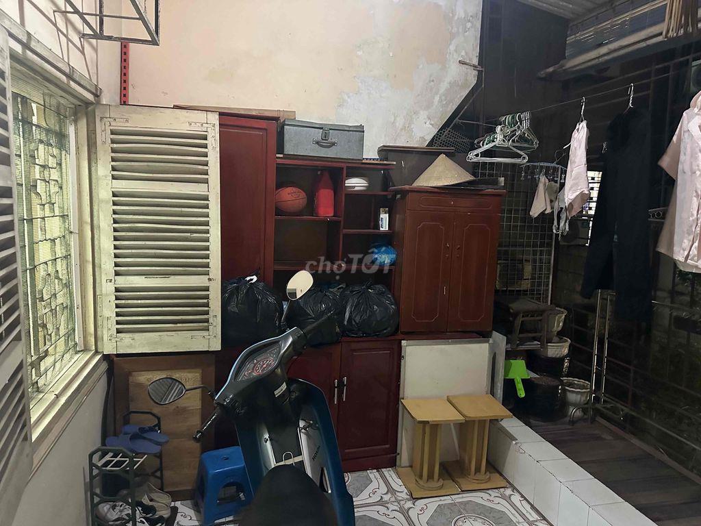 Cho thue Căn hộ tập thể 90m2 chính chủ, Phố Phạm Ngọc Thach