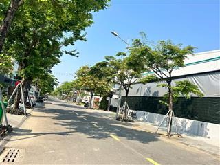 Chuyển nhượng lô biệt thự giáng hương 6  300m2 giá 27 tỷ