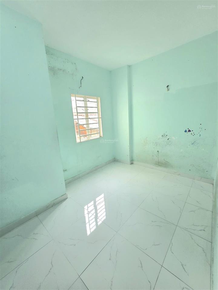 Bán nhà 4 tầng khu dân cư. hẻm thông khu 20 thươc đường đoàn văn bơ.