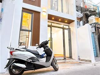 Bán nhà 2 tầng mặt tiền hẻm 4m vừa ở vừa kinh doanh. thuận tiện đi lại.