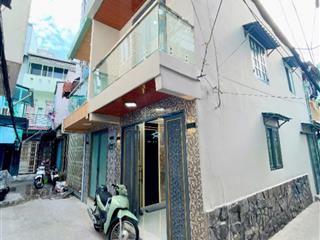 Bán nhà đẹp 2 tầng hẻm thông đường đoàn văn bơ khu chợ 200 và nhà thờ xóm chiếu