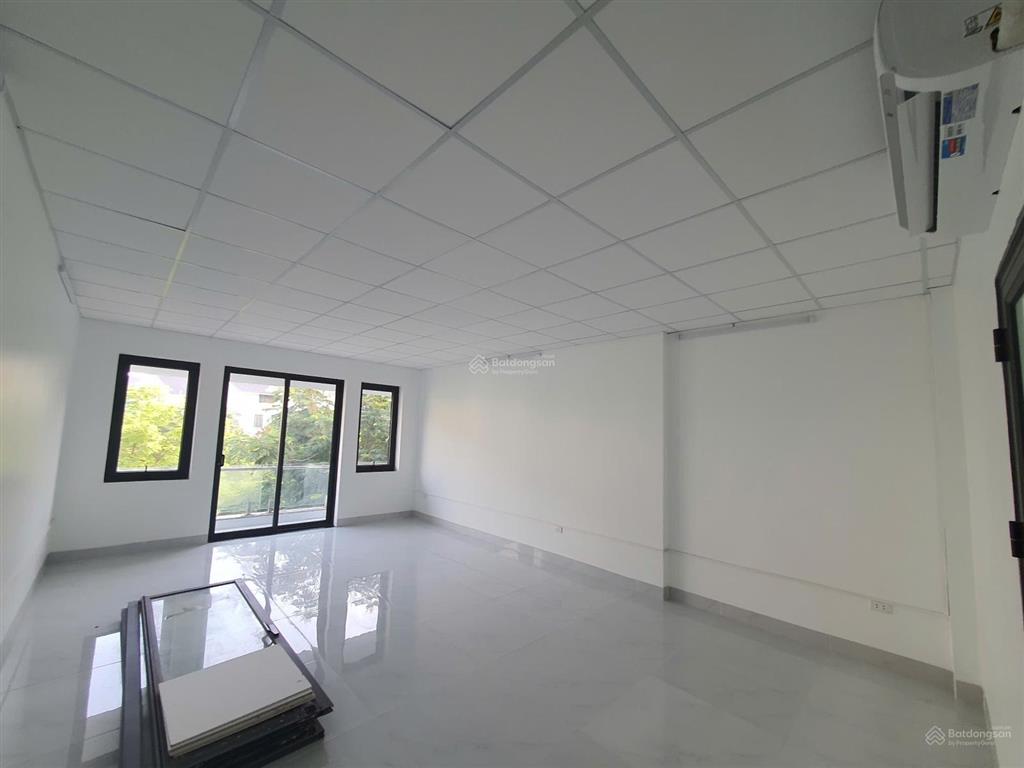 Cho thuê nguyên căn liền kề geleximco, dương nội giá 22tr