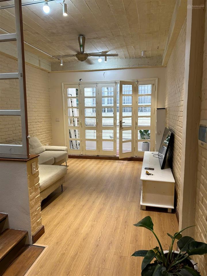 Cho thuê nguyên căn nhà 4pn, 3wc tại nguyễn cao, bạch đằng, quận hai bà trưng, 54m2, 16 triệu vnd