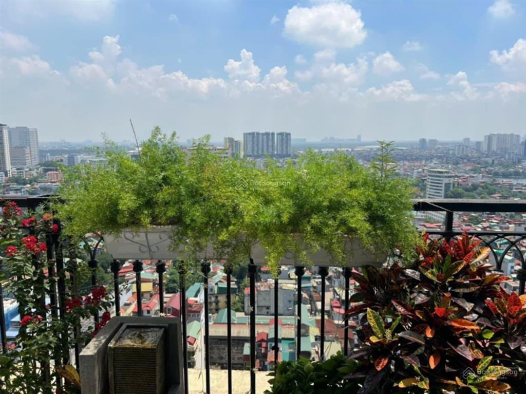 Cần bán căn hộ siêu vip nhất tòa vincom center bà triệu, 318m2, thiết kế 5pn, 4wc. nội thất luxury