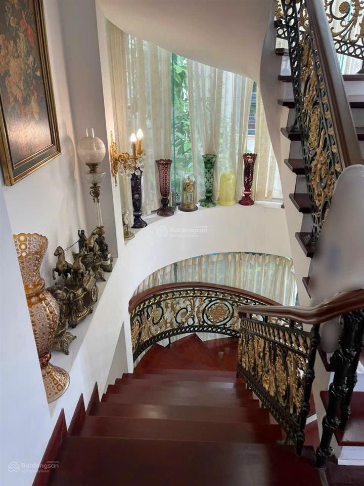 Bán biệt thự sân vườn lô góc 230m2, 4 tầng siêu vip, duy nhất tại kđt gamuda gardens. thiết kế đẹp