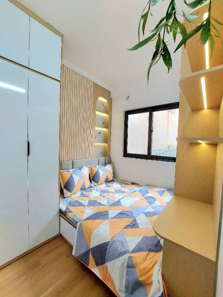 Bán nhà Thanh Nhàn 16m² x6T-4 Tỷ-3PN- Sổ riêng-đủ nội thất-ngõ đẹp