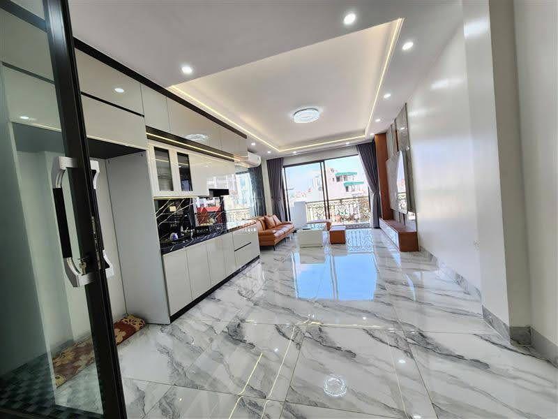 Bán nhà Mặt phố Bạch Mai 92M2- 8T - 45 Tỷ -Sổ đẹp-T.Máy -V.Hè -KD-VP