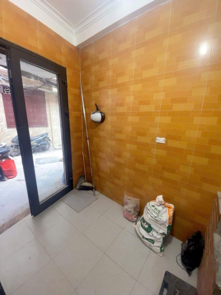 Bán nhà Bạch Mai – lô góc, sổ riêng,Ko QH |16m² x 5 tầng 3 tỷ+, phù hợp gia đình trẻ