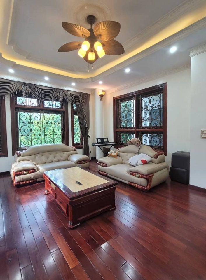 Bán Biệt Thự nhà vườn đơn lập ven hồ Hoàng Mai 198m² đất – Mặt tiền 12m –  60 tỷ