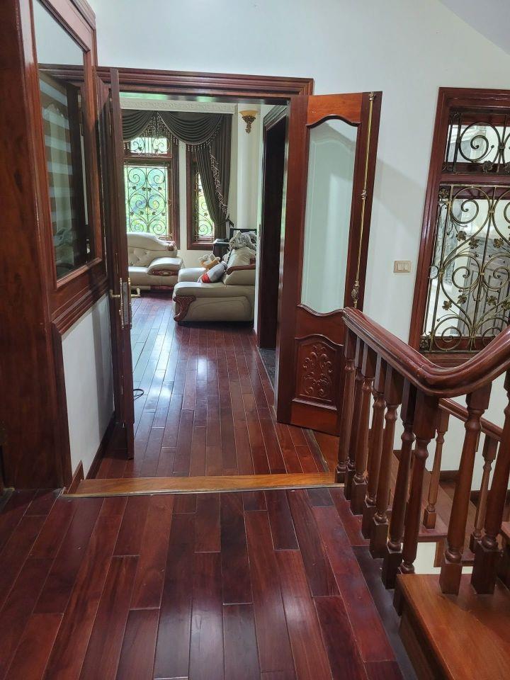 Bán Biệt Thự nhà vườn đơn lập ven hồ Hoàng Mai 198m² đất – Mặt tiền 12m –  60 tỷ