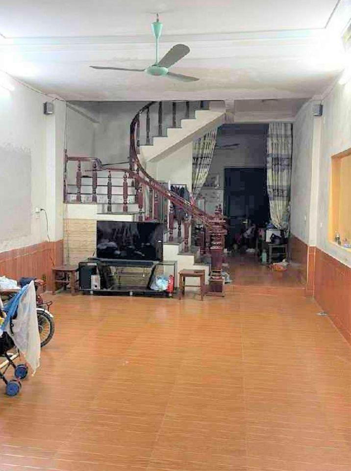 Bán nhà mặt phố Lĩnh Nam 100m² x 5 tầng, 30 tỷ+ Mặt tiền rộng - Vỉa hè  – Đã QH xong 