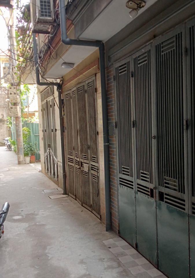 Bán gấp nhà Lĩnh Nam 22m2 x 5 tầng 2,73 tỷ-3PN-Ngõ Nông-Ko QH