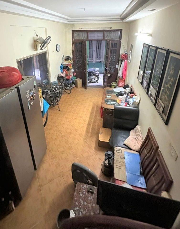 Bán gấp nhà Lĩnh Nam 22m2 x 5 tầng 2,73 tỷ-3PN-Ngõ Nông-Ko QH