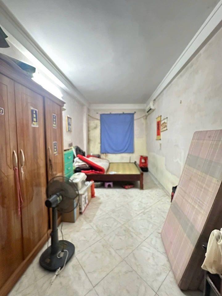 Bán gấp nhà Lĩnh Nam 22m2 x 5 tầng 2,73 tỷ-3PN-Ngõ Nông-Ko QH