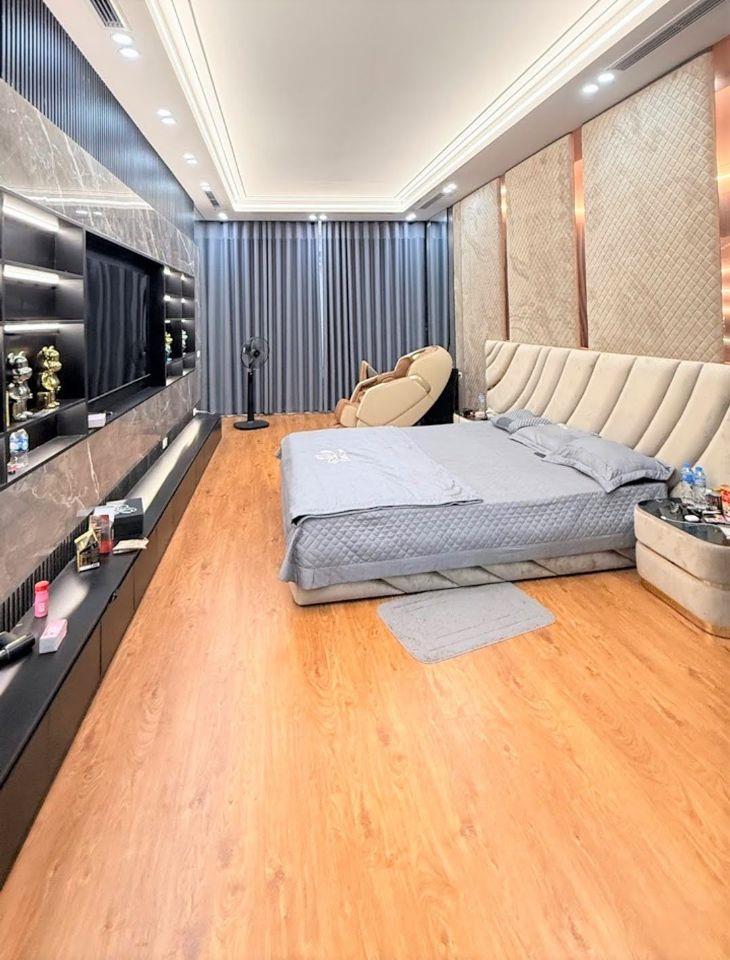 Bán Nhà Phân Lô Kim Đồng 79m² x 6 Tầng –18 Tỷ- Ô Tô Vào Nhà – 8PN – Dt 50tr/Tháng