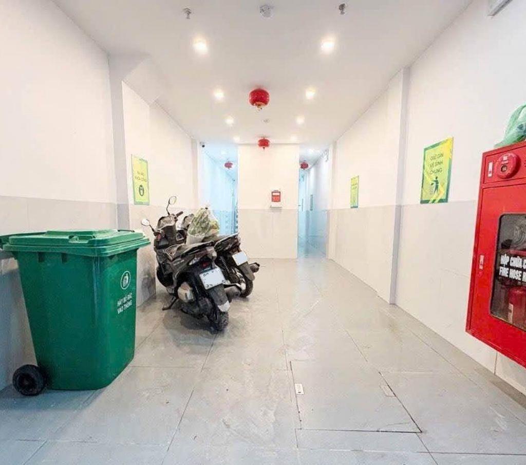 Tòa CCMN Trần Khát Chân 50m² x6T – 11P – Định giá 8 Tỷ – Ô tô gần 
