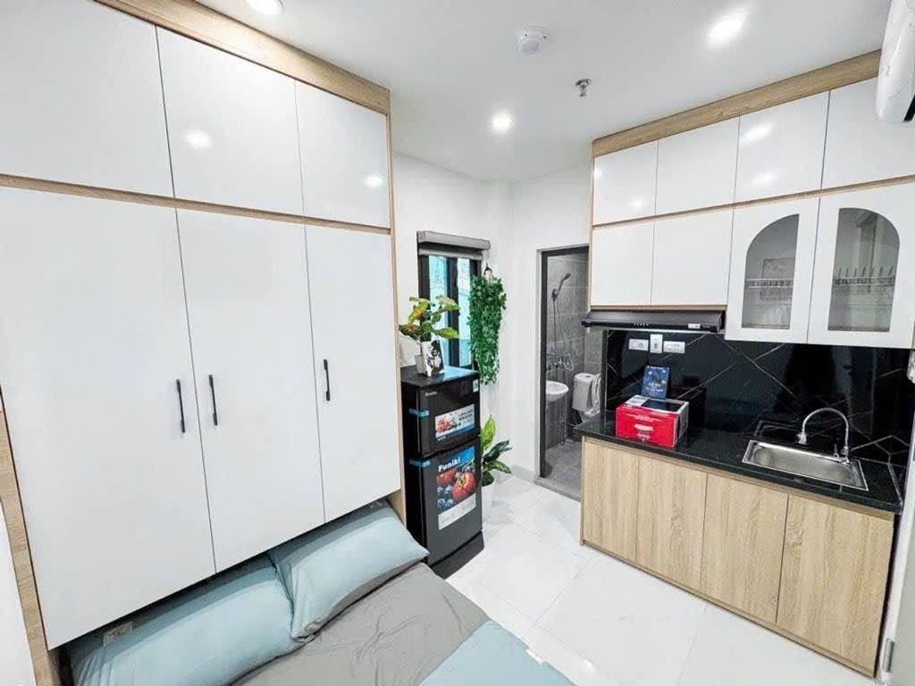 Tòa CCMN Trần Khát Chân 50m² x6T – 11P – Định giá 8 Tỷ – Ô tô gần 