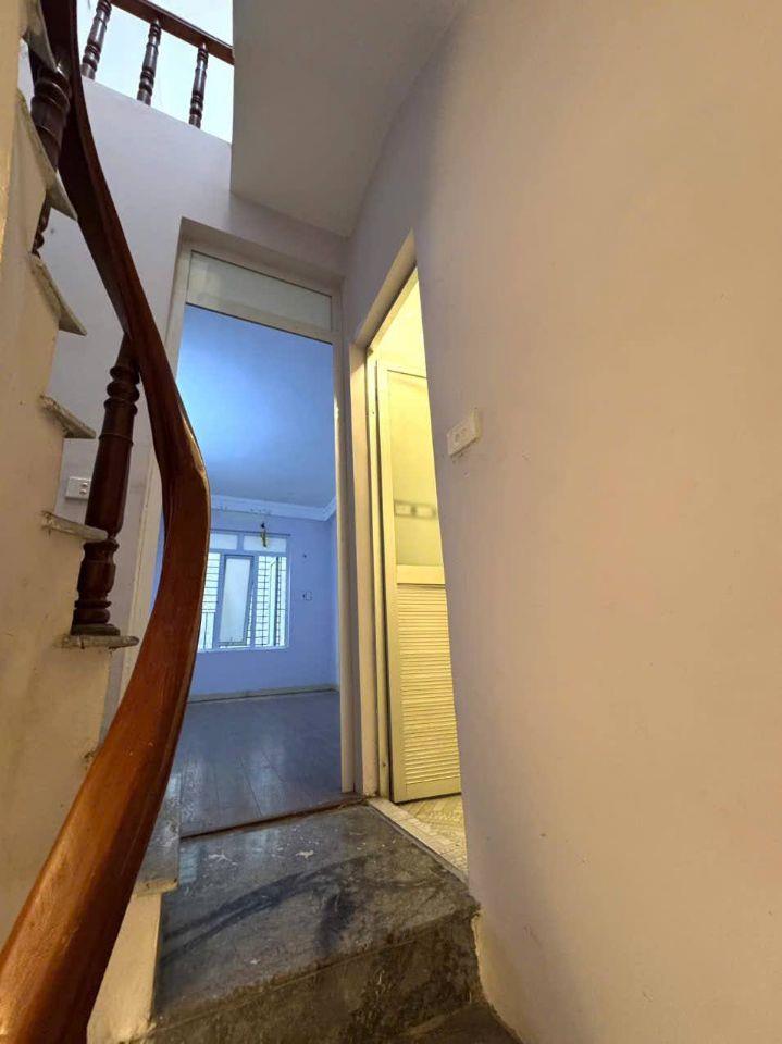 Bán Nhà Mai Động 20m² × 4 Tầng –2.6 Tỷ- 2PN – Ngõ Nông – Không Quy Hoạch