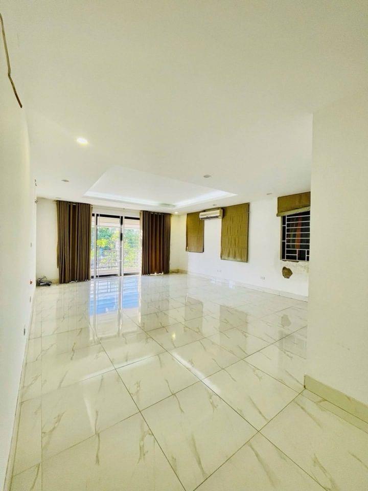 BÁN NHÀ PHÂN LÔ LĨNH NAM 140M² x 6 TẦNG – 30 TỶ- DT 200Tr– Ô TÔ TRÁNH ĐỖ – Vỉa Hè  