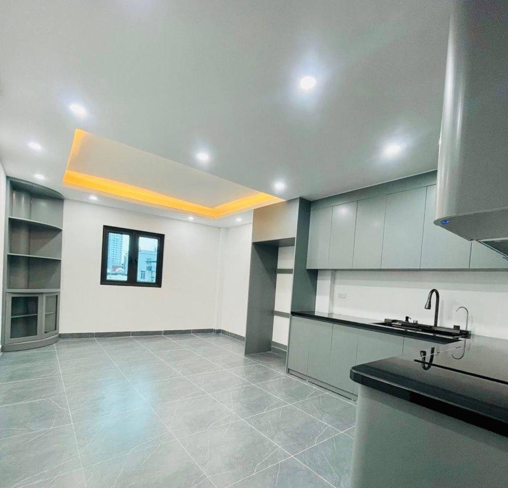 BÁN NHÀ NGUYỄN KHOÁI  66M² × 3 TẦNG – 7,9 TỶ  – KO QH- BÁN GẤP