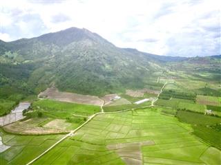 Đất trung tâm khu du lịch view nhìn ra núi chư đăng ya và cánh đồng lúa ngô sơn , giá đầu tư