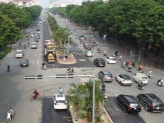 Bán nhà mặt phố hoàng quốc việt 192m2 nhà xây 7 tầng vỉa hè rộng rãi, 8 làn xe