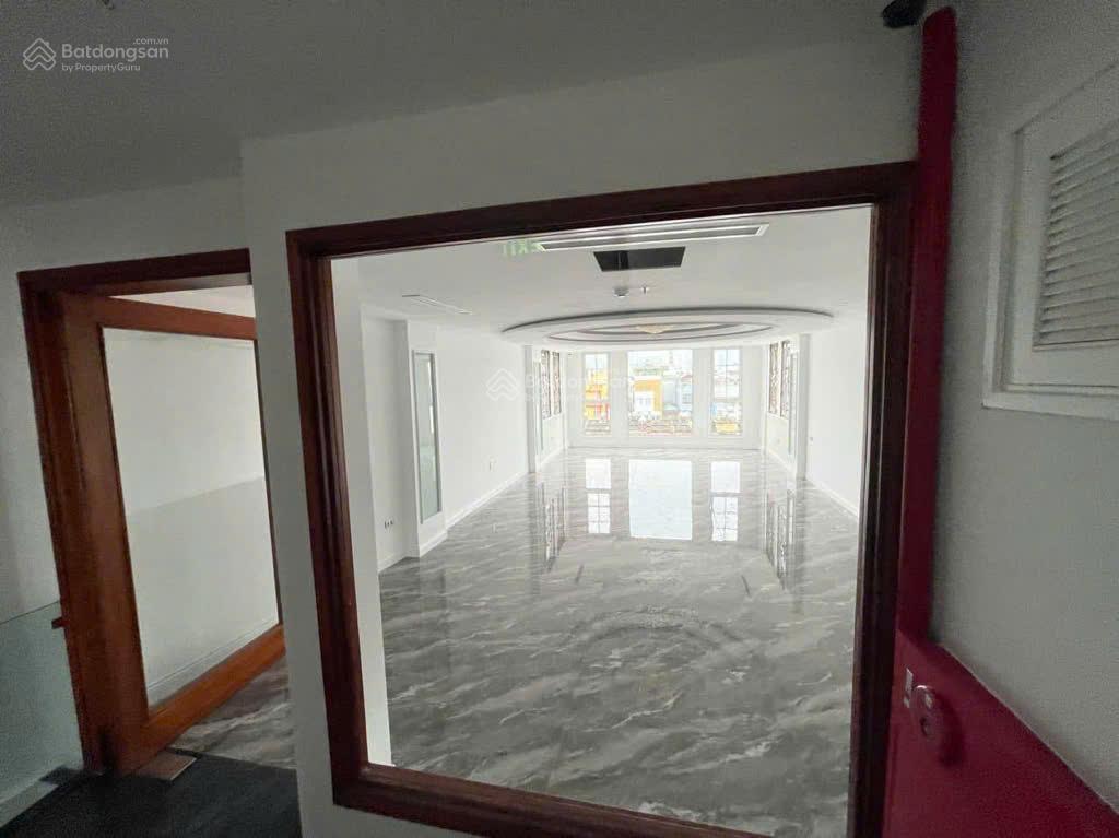 Phố kinh doanh nguyễn văn tuyết nhà 8 tầng dt 136m2 mt rộng thoáng trước sau giá 62,5 tỷ