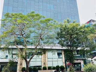 Mặt phố đội cấn dt 500m2 x10 tầng, 2 hầm cho ngân hàng thuê 1 tỷ/năm giá 250 tỷ