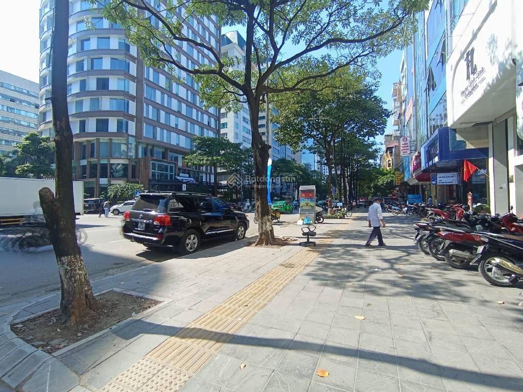 Nhà mặt phố duy tân  chỉ 60 tỷ  vỉa hè 10m, lòng phố rộng 45m  kinh doanh nổi bật cầu giấy