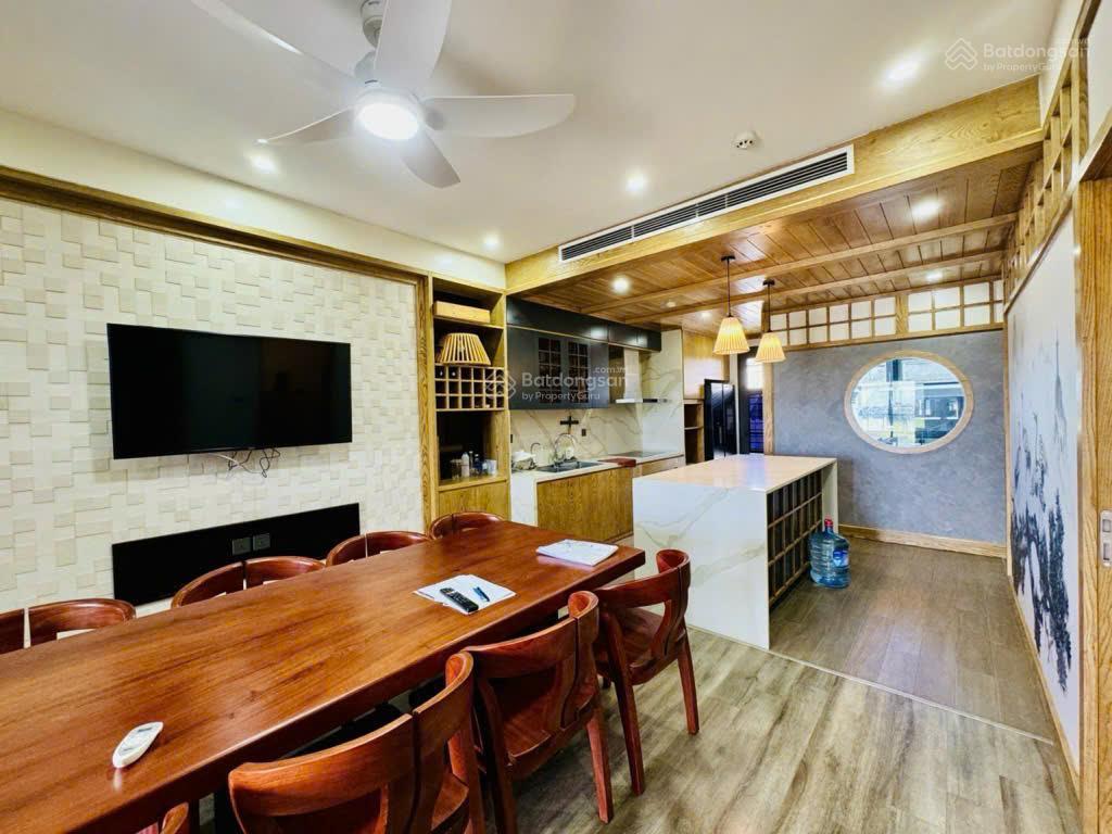 Ở trên thì sang  dưới thì đẻ ra tiền  mp trần đăng ninh 72m x 5t giá 42 tỷ