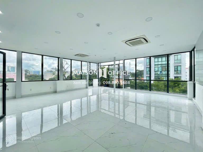 Khúc thừa dụ lô góc 206m² x8t  137 tỷ  dòng tiền không ngừng đổ về