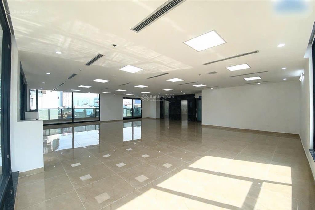 Trần thái tông cg 208m2 x8t giá 135+ tỷ không có căn thứ 2 trên thị trường