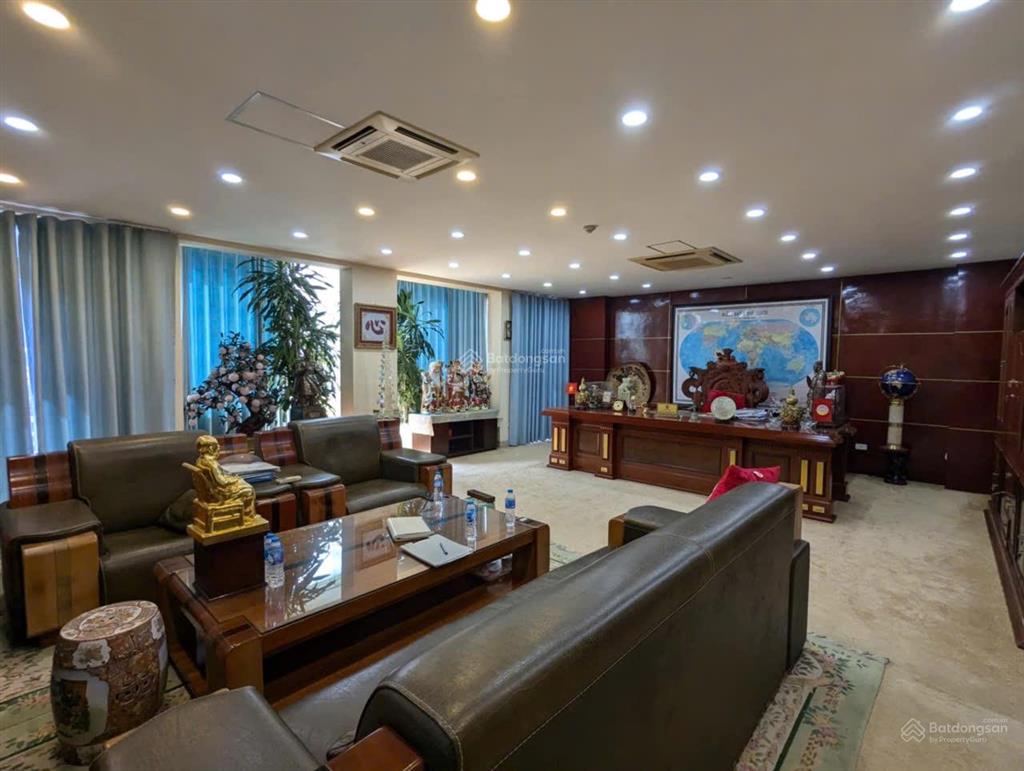 Phố vip nguyễn hoàng  toà nhà đẹp bề thế 9 tầng dt 145m2  mt 7m giá 80 tỷ