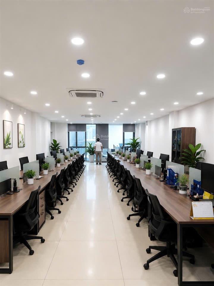 Tòa văn phòng hiện đại hiếm có phố thái thịnh 146m² x 1 hầm 8 nổi thông sàn giá cực tốt 90+ tỷ