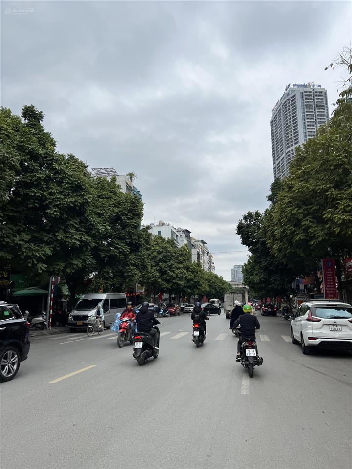 Lô góc 2 vỉa hè, mp trương công giai  mặt tiền 9m 150m², 62 tỷ  tòa văn phòng 9 tầng