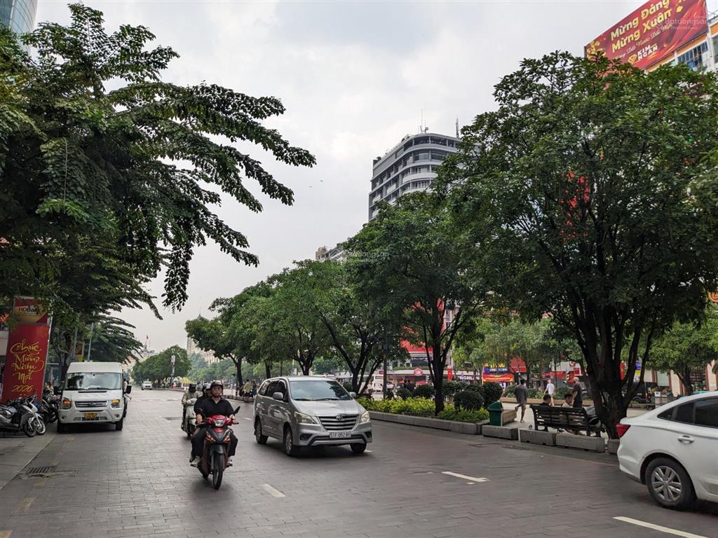 Siêu hiếm nhà mặt bằng 600m² suốt mt nguyễn huệ bến nghé