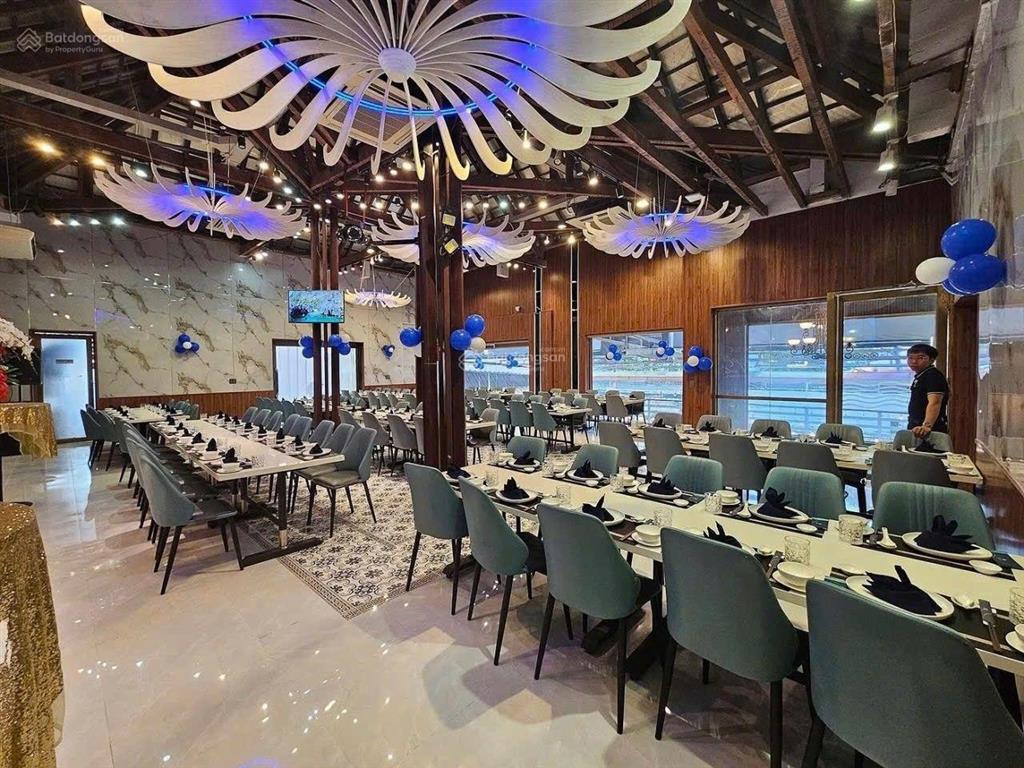 Hot, nhà 350m² suốt mt nguyễn cư trinh q1 gần ks pullman