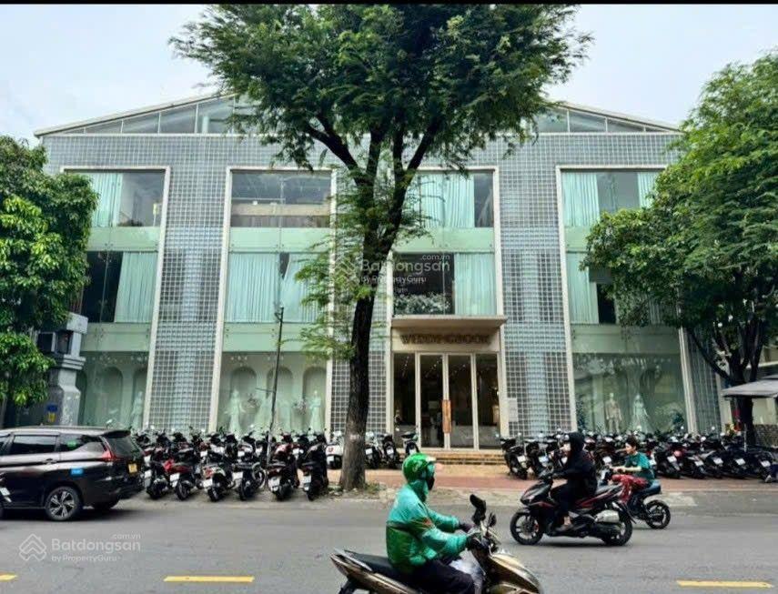 Hot, nhà mb 5000m2 mt 583 sư vạn hạnh gần vạn hạnh mall  từ 260tr